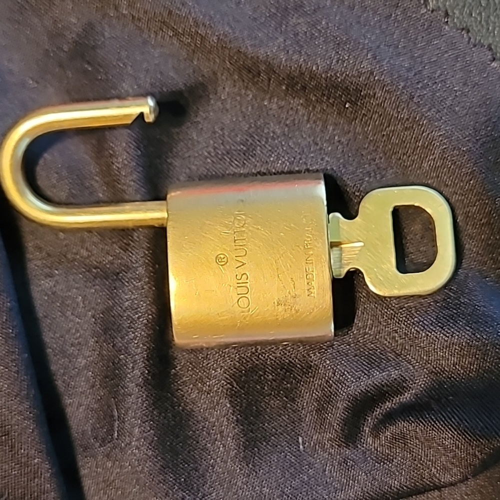 Authentic‼️Please Send To Poshmark Louis Vuitton 🔐  Lock & Key#308 - Picture 8 of 8
